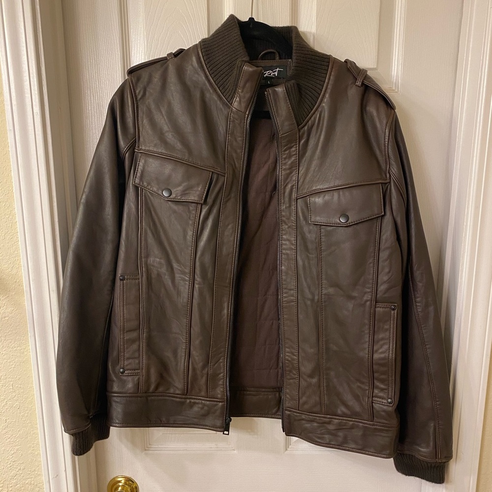 Men’s Brown leather black rivet jacket sz Large